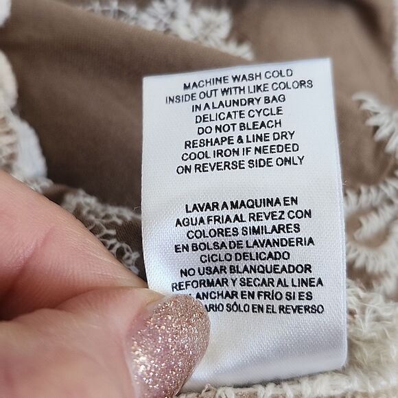 Democracy Rayon Taupe Brown Blouse W/ Cream Cotton Embroidery, 2X - Picture 8 of 8